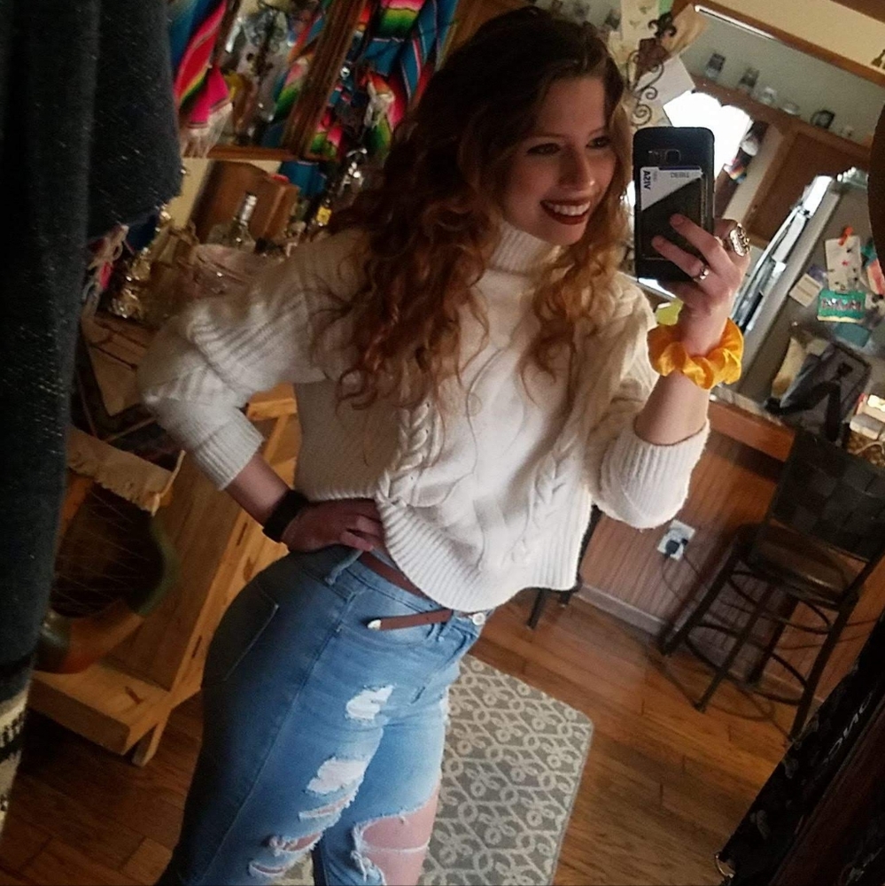 Meet your Posher, Carlie